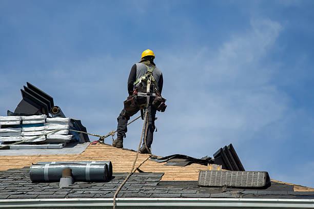 Professional Gutter Installation technician working in Ocheyedan, IA